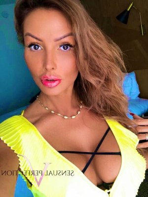 Evangelia incall escorts in Bowling Green & sex parties